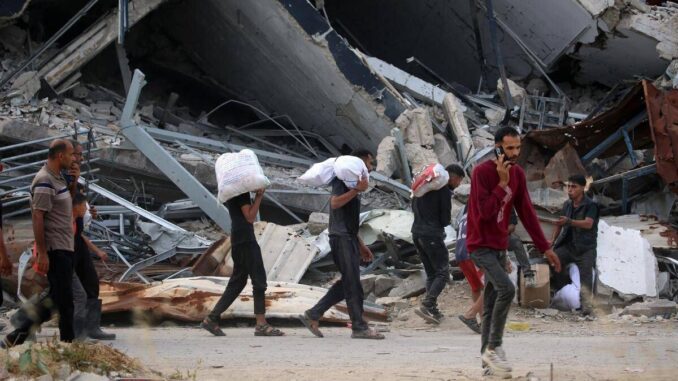 Gaza, media: “20 morti vicino a centro aiuti”. Idf: “Erano spari d’avvertimento”