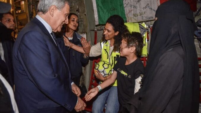 Il piccolo Adam è in Italia, la mamma: “Non ho parole per ringraziare”