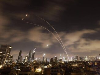Iran attacca Israele con missili ipersonici. Khamenei La battaglia ha inizio