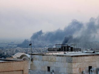 Israele Iran raffiche incrociate di missili forti boati su Tel Aviv e Gerusalemme