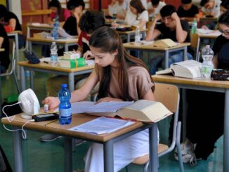 Maturità 2025, al via oggi con la prima prova scritta di italiano 5 Maturita 2025 al via oggi con la prima prova scritta di italiano