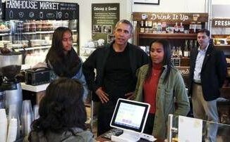 Michelle Obama Le mie figlie si sono allontanate desiderano indipendenza