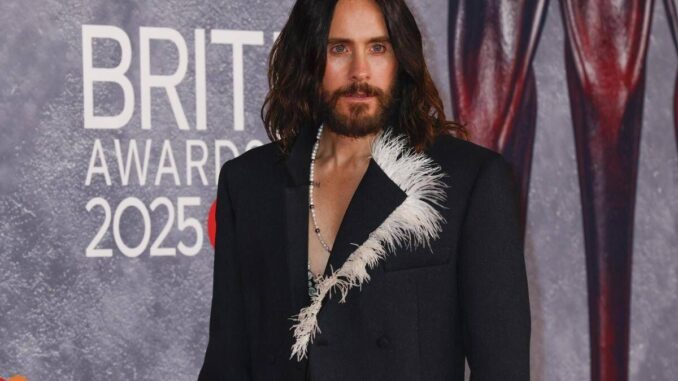 Nove donne accusano Jared Leto di abusi sessuali, lui nega: “Tutto falso”