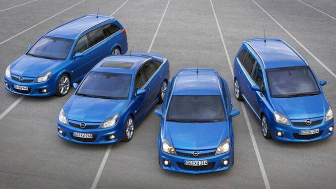 Opel Astra OPC 25 anni di passione sportiva 2