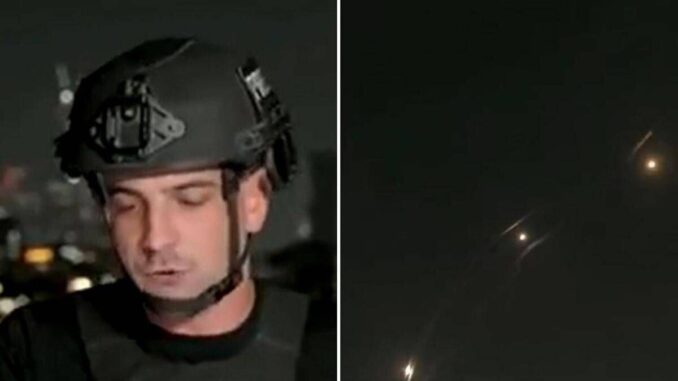 “Piovono missili”, il giornalista e l’attacco su Tel Aviv – Video