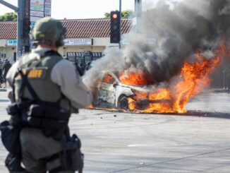 Proteste per raid anti migranti Trump invia la Guardia Nazionale a Los Angeles