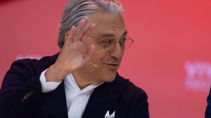 Renault, ceo Luca de Meo si dimette per “nuove sfide fuori dall’auto”