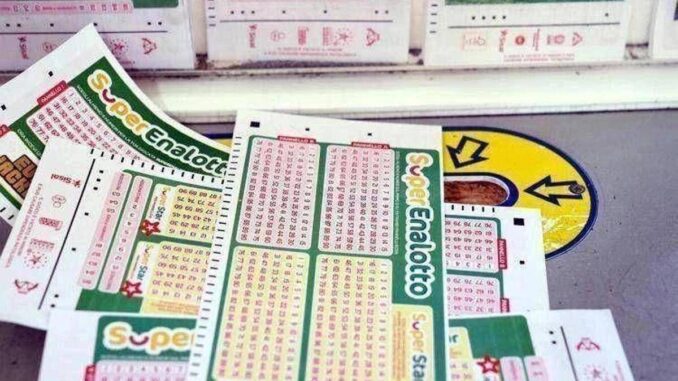 Superenalotto, numeri combinazione vincente oggi 10 giugno