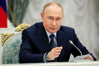 Trump: “Putin risponderà a attacco Kiev”. Papa Leone, appello a Mosca: “Serve gesto di pace”