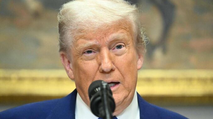 Trump avverte l’Iran: “Deve fare un accordo prima che non rimanga nulla”