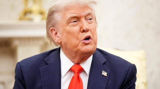 Trump blocca legge auto elettriche: “Per questo non piaccio più a Musk”. E annuncia dazi più alti