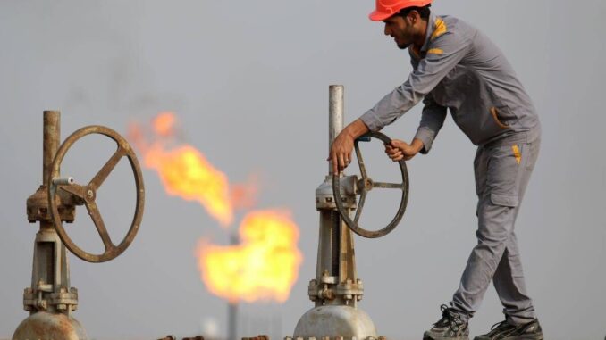 Ue, stop importazioni gas e petrolio da Russia dal 2028
